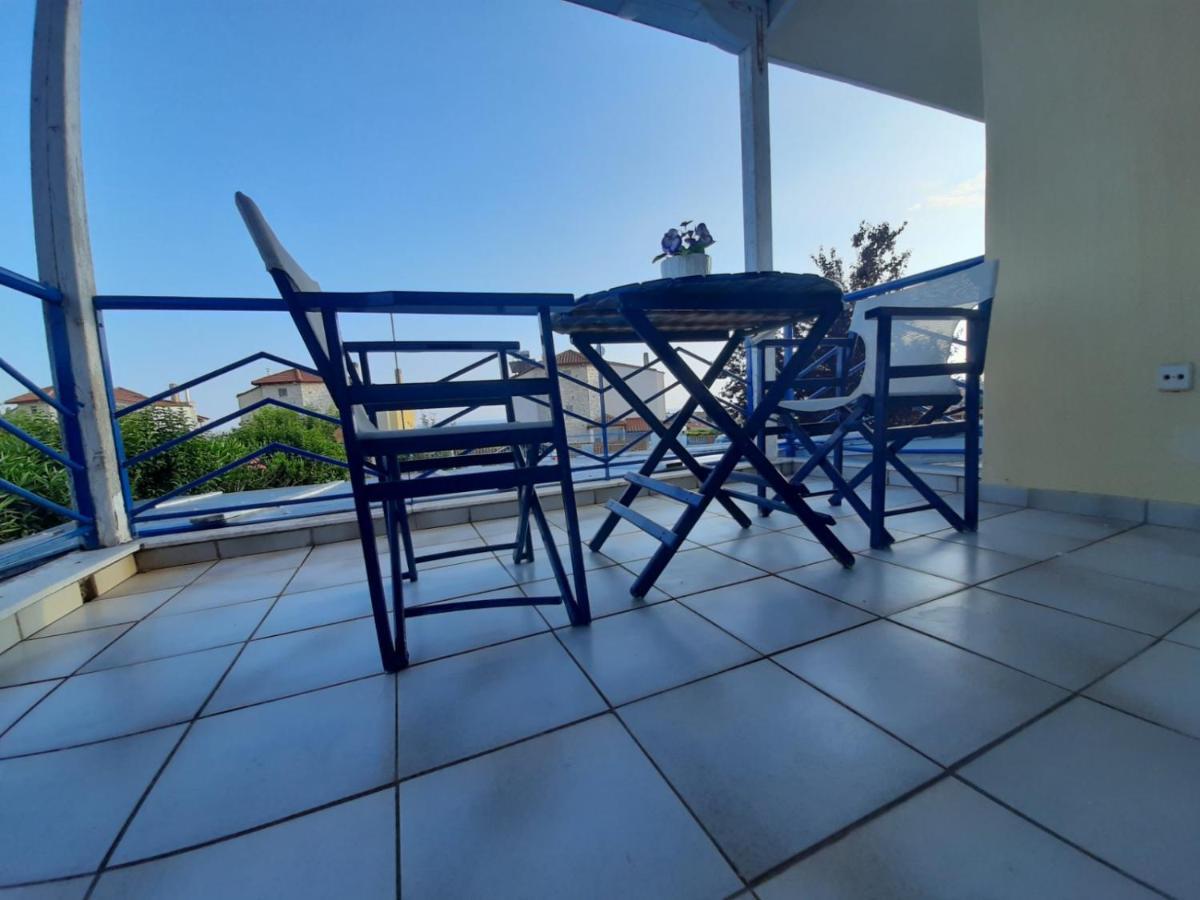 Wonderful House With Private Garden Villa Flogita Bagian luar foto