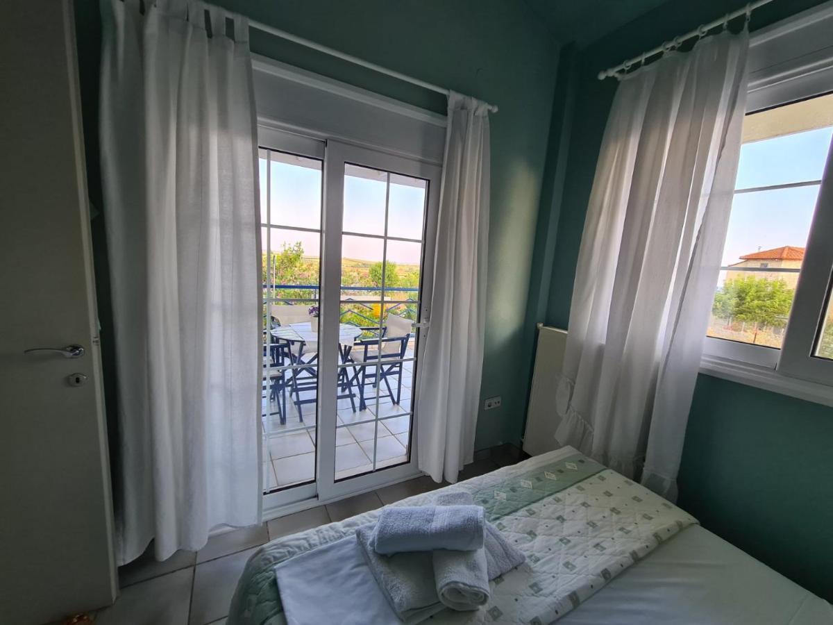 Wonderful House With Private Garden Villa Flogita Bagian luar foto