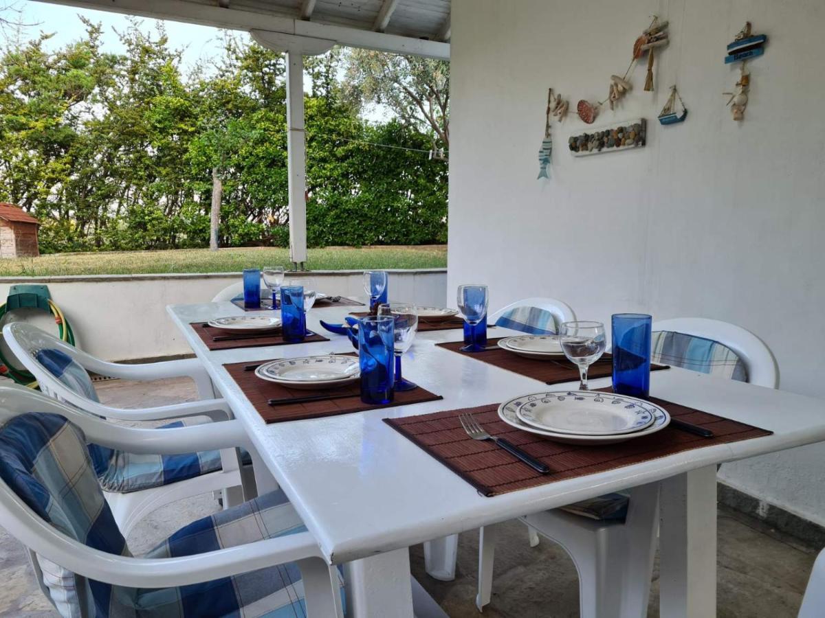 Wonderful House With Private Garden Villa Flogita Bagian luar foto