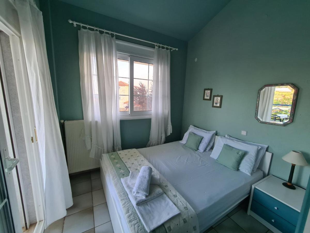 Wonderful House With Private Garden Villa Flogita Bagian luar foto